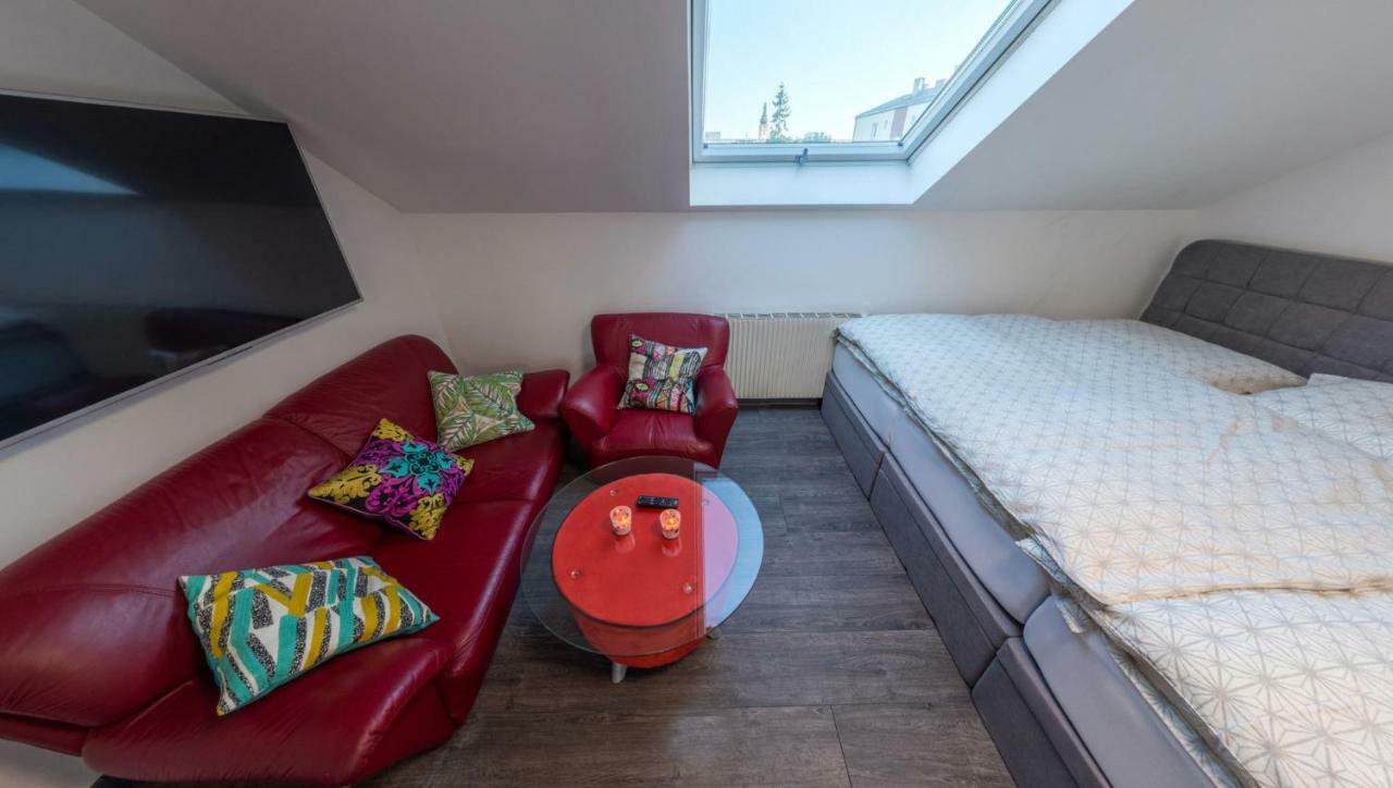 Skyview Studio Stp Apartamento Sankt Poelten Exterior foto